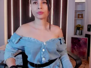 Catalinaa-Santana's Live Sex Cam Show