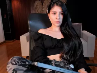 Catalinaa-Santana's Live Sex Cam Show