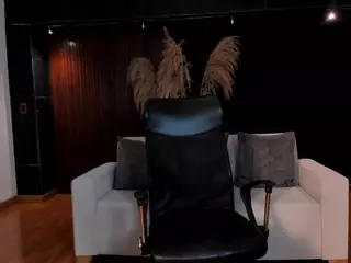 Catalinaa-Santana's Live Sex Cam Show