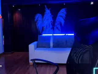 Catalinaa-Santana's Live Sex Cam Show