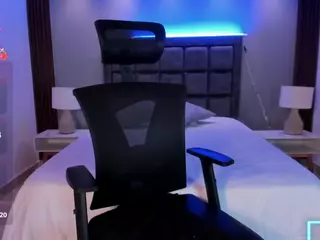 Catalinaa-Santana's Live Sex Cam Show
