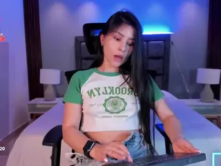 Catalinaa-Santana's Live Sex Cam Show