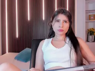 Catalinaa-Santana's Live Sex Cam Show