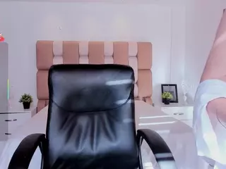Catalinaa-Santana's Live Sex Cam Show