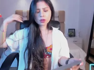 Catalinaa-Santana's Live Sex Cam Show