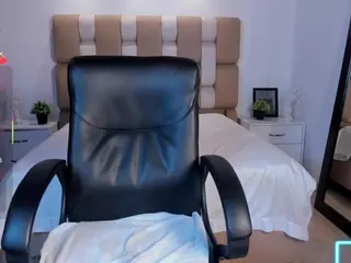 Catalinaa-Santana's Live Sex Cam Show