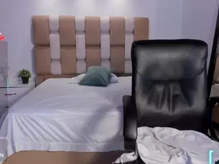 Catalinaa-Santana's Live Sex Cam Show