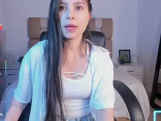 Catalinaa-Santana's Live Sex Cam Show