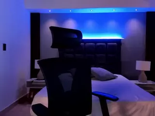 Catalinaa-Santana's Live Sex Cam Show