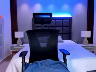Catalinaa-Santana's Live Sex Cam Show