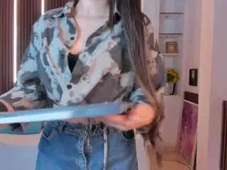 Catalinaa-Santana's Live Sex Cam Show