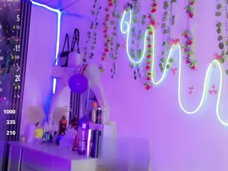irina-lechera's Live Sex Cam Show