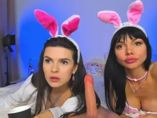 KiraBlackEyes's Live Sex Cam Show