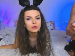 KiraBlackEyes's Live Sex Cam Show