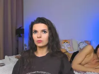 KiraBlackEyes's Live Sex Cam Show