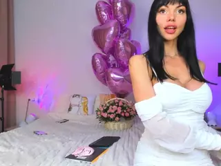 KiraBlackEyes's Live Sex Cam Show