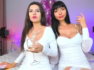 KiraBlackEyes's Live Sex Cam Show