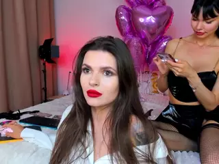 KiraBlackEyes's Live Sex Cam Show