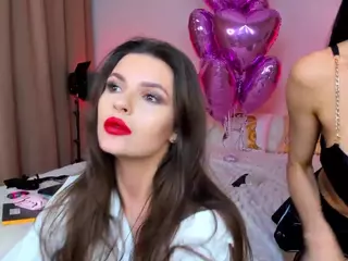 KiraBlackEyes's Live Sex Cam Show