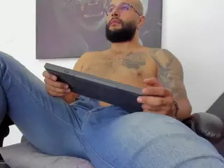 Luke-09's Live Sex Cam Show