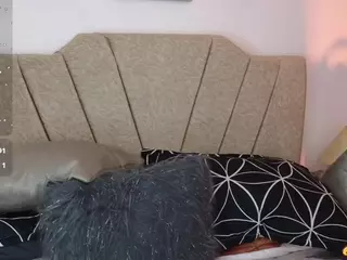 Maju-Evans's Live Sex Cam Show