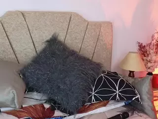 Maju-Evans's Live Sex Cam Show