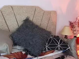 Maju-Evans's Live Sex Cam Show
