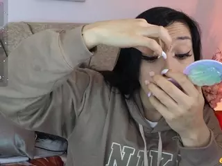 Maju-Evans's Live Sex Cam Show