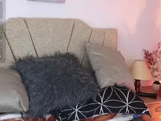 Maju-Evans's Live Sex Cam Show