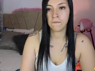 Maju-Evans's Live Sex Cam Show