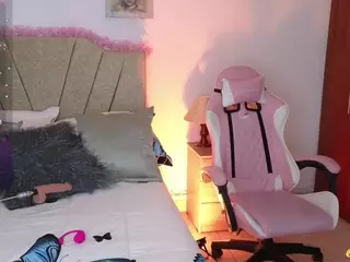 Maju-Evans's Live Sex Cam Show