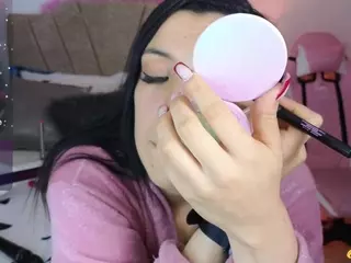 Maju-Evans's Live Sex Cam Show