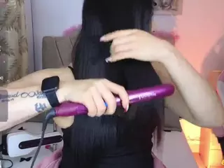 Maju-Evans's Live Sex Cam Show