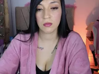 Maju-Evans's Live Sex Cam Show