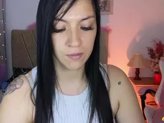 Maju-Evans's Live Sex Cam Show