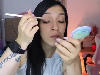 Maju-Evans's Live Sex Cam Show