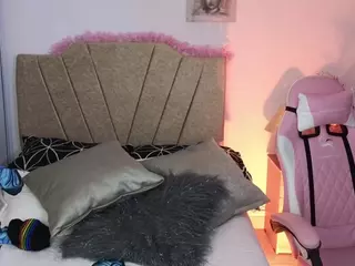 Maju-Evans's Live Sex Cam Show