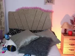 Maju-Evans's Live Sex Cam Show