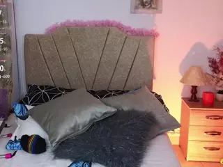 Maju-Evans's Live Sex Cam Show
