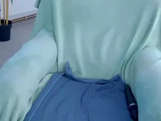 Perfect-Moans's Live Sex Cam Show