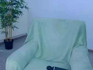 Perfect-Moans's Live Sex Cam Show