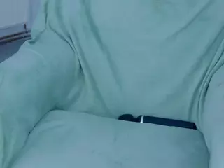 Perfect-Moans's Live Sex Cam Show