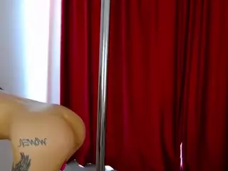 Perfect-Moans's Live Sex Cam Show