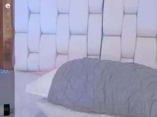 playfulcurvyy's Live Sex Cam Show