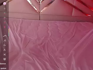 playfulcurvyy's Live Sex Cam Show