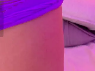 playfulcurvyy's Live Sex Cam Show