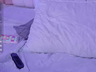 playfulcurvyy's Live Sex Cam Show