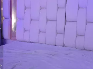 playfulcurvyy's Live Sex Cam Show