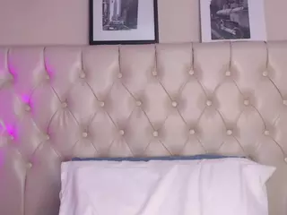 Samantha smiithh's Live Sex Cam Show