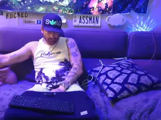 cloudycuddler's Live Sex Cam Show